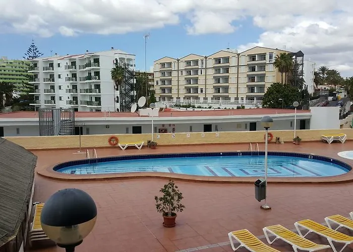 Tropical Canary - * Playa del Inglés